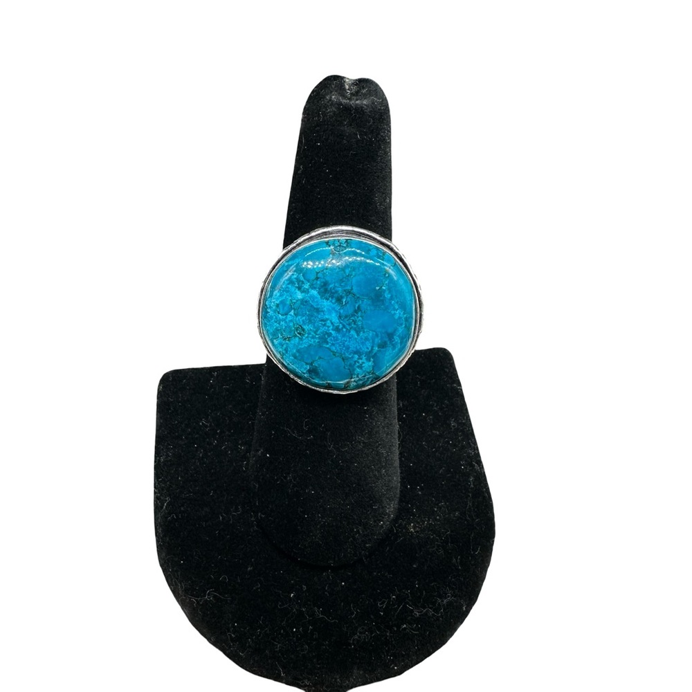 Turquoise Dyed Howlite Sterling Silver Ring size 6.5